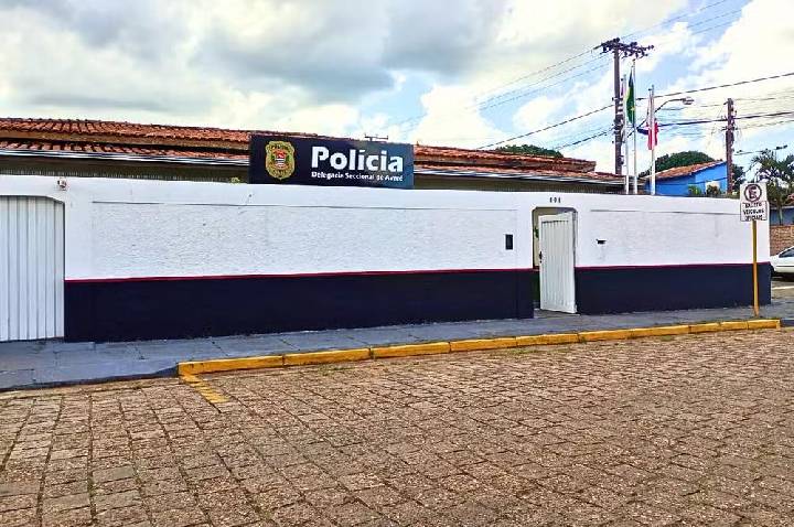 Homem é esfaqueado no pescoço ao reagir a tentativa de assalto em rodoviária de Avaré