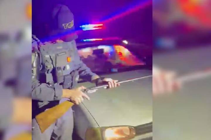 Homem é preso por porte ilegal de arma e caça ilegal na SP-250 em São Miguel Arcanjo