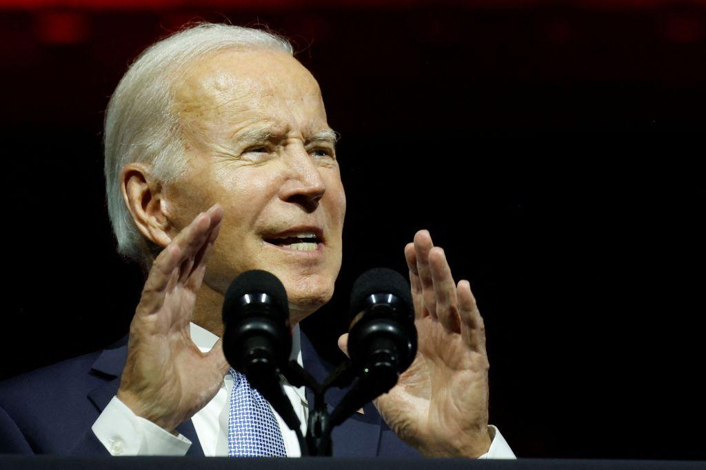 Biden diz que manipulação de documentos por Trump é “totalmente irresponsável”
