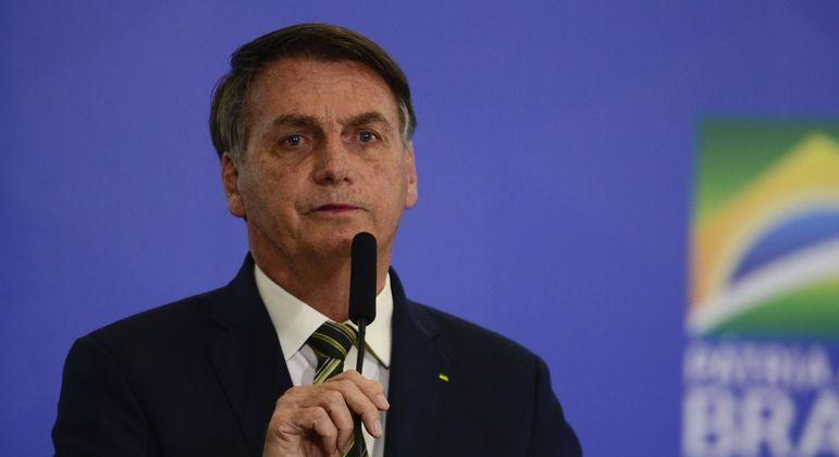 BOLSONARO LAMENTA MORTE DE PETISTA NO MATO GROSSO