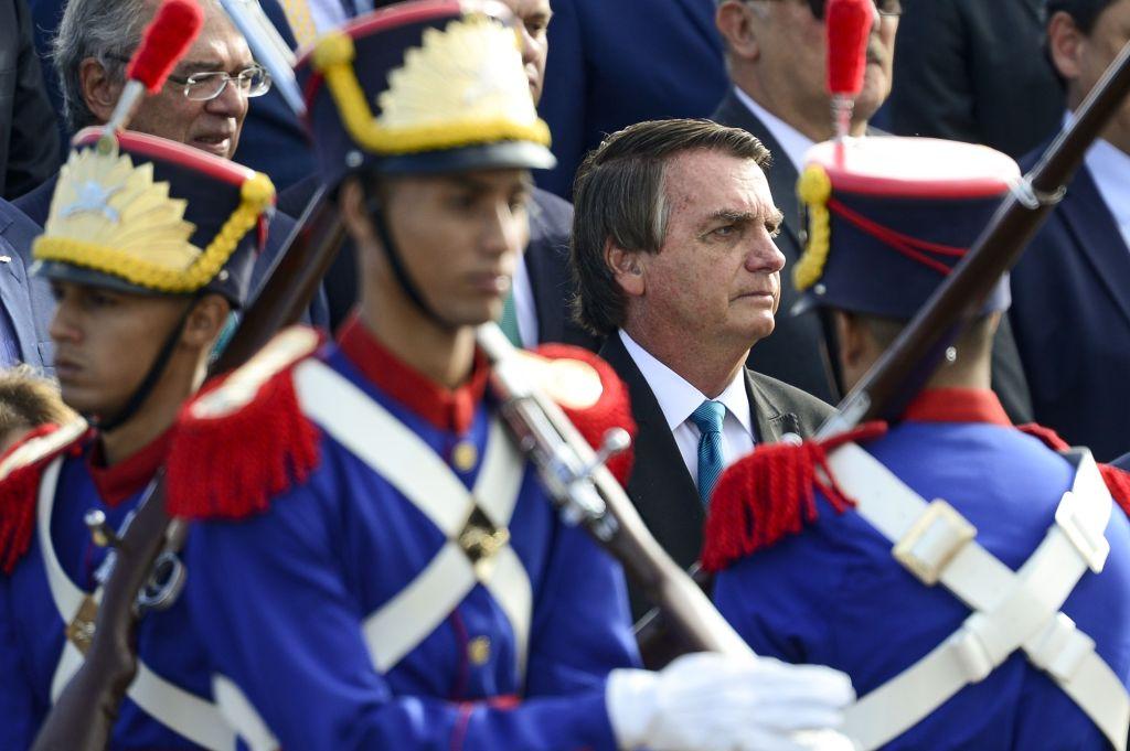 COM CONFIRMAÇÃO DE VELÓRIO, GOVERNO PREPARA VIAGEM DE BOLSONARO AO REINO UNIDO