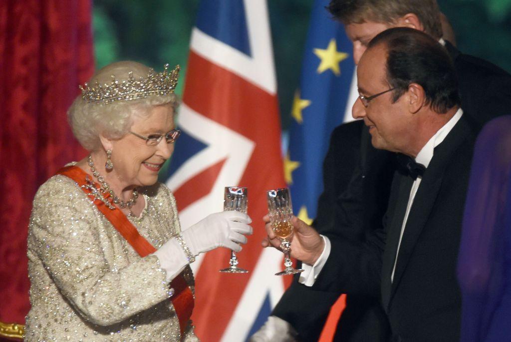 ELIZABETH II PEDIU PARA OUVIR BEATLES DURANTE JANTAR, DIZ EX-PRESIDENTE FRANCÊS