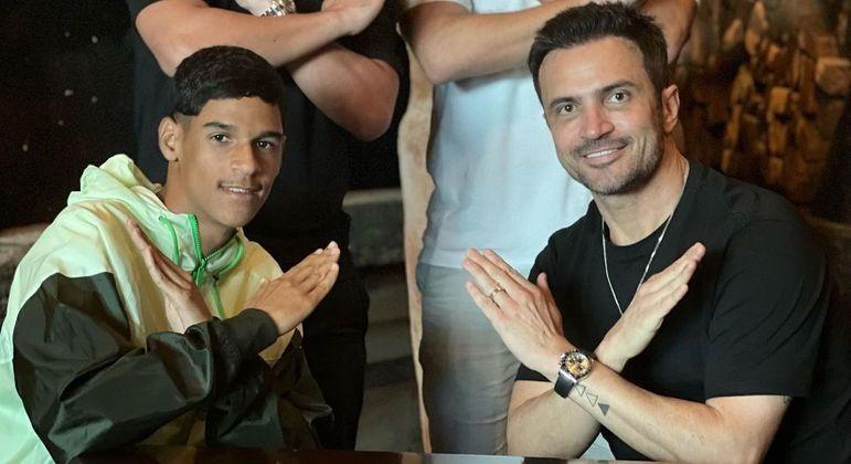 Luva de Pedreiro: 'aposentadoria' ocorre após visita a rei do TikTok e põe fim a acordo com Falcão