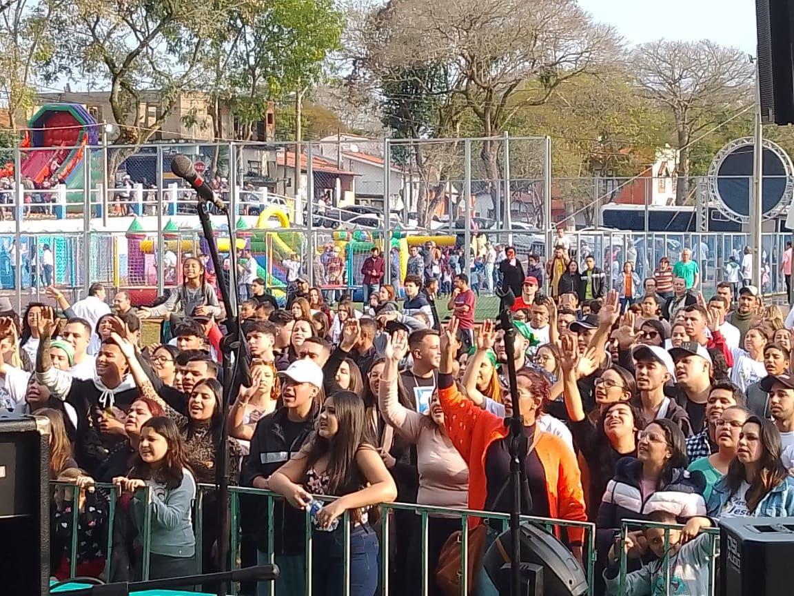 Marcha para Jesus reúne centenas de pessoas nesta quarta-feira (07) em Angatuba