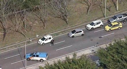 Operação na Maré, no RJ, deixa três mortos e causa interdições nas linhas Amarela e Vermelha