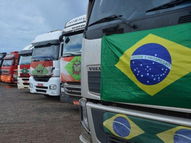 Semana do Caminhoneiro passa em primeira votação na câmara