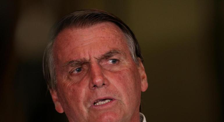 Bolsonaro fez reunião com ministros da área jurídica antes de pronunciamento
