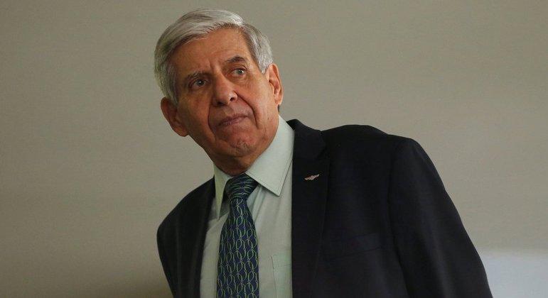 General Heleno diz que possíveis irregularidades em inserções de rádio são 'gravíssimas'