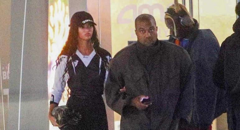 Kanye West planeja vir ao Brasil para conhecer a família da namorada brasileira