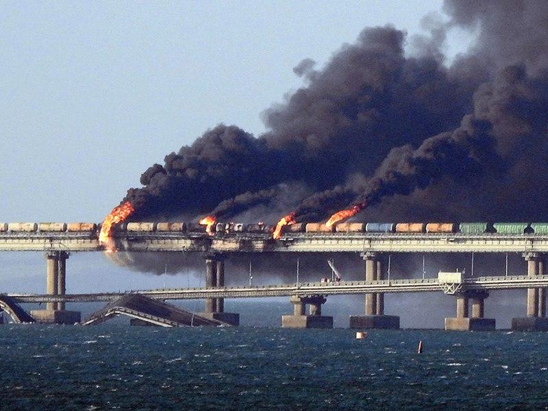 Putin acusa serviço secreto ucraniano de explosão em ponte da Crimeia