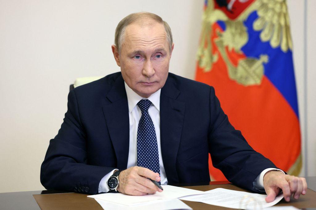 Putin afirma não ver necessidade de conversas com Biden