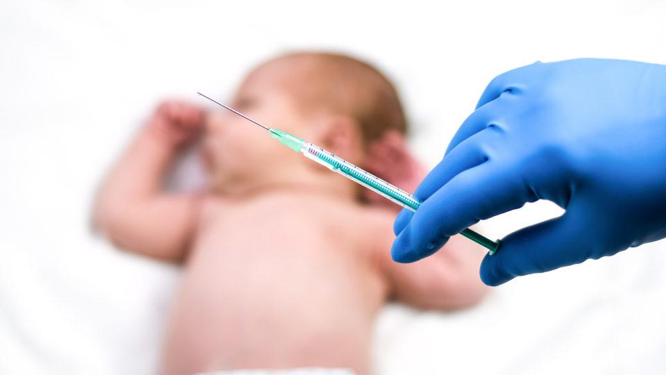 Bebês acima de 6 meses já podem ser vacinados contra a Covid em Angatuba