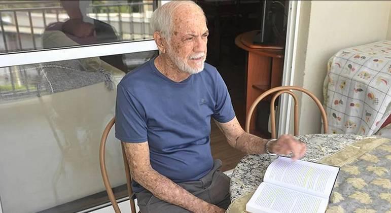 Homem desafia expectativas e comemora 50 anos de transplante renal