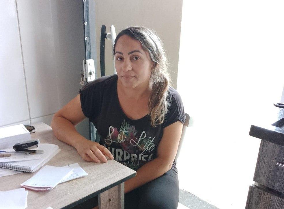 MÃE DE JOVEM QUE PERDEU MOVIMENTOS DO CORPO VENDE FEIJOADA PARA PAGAR EXAMES NO INTERIOR DE SP