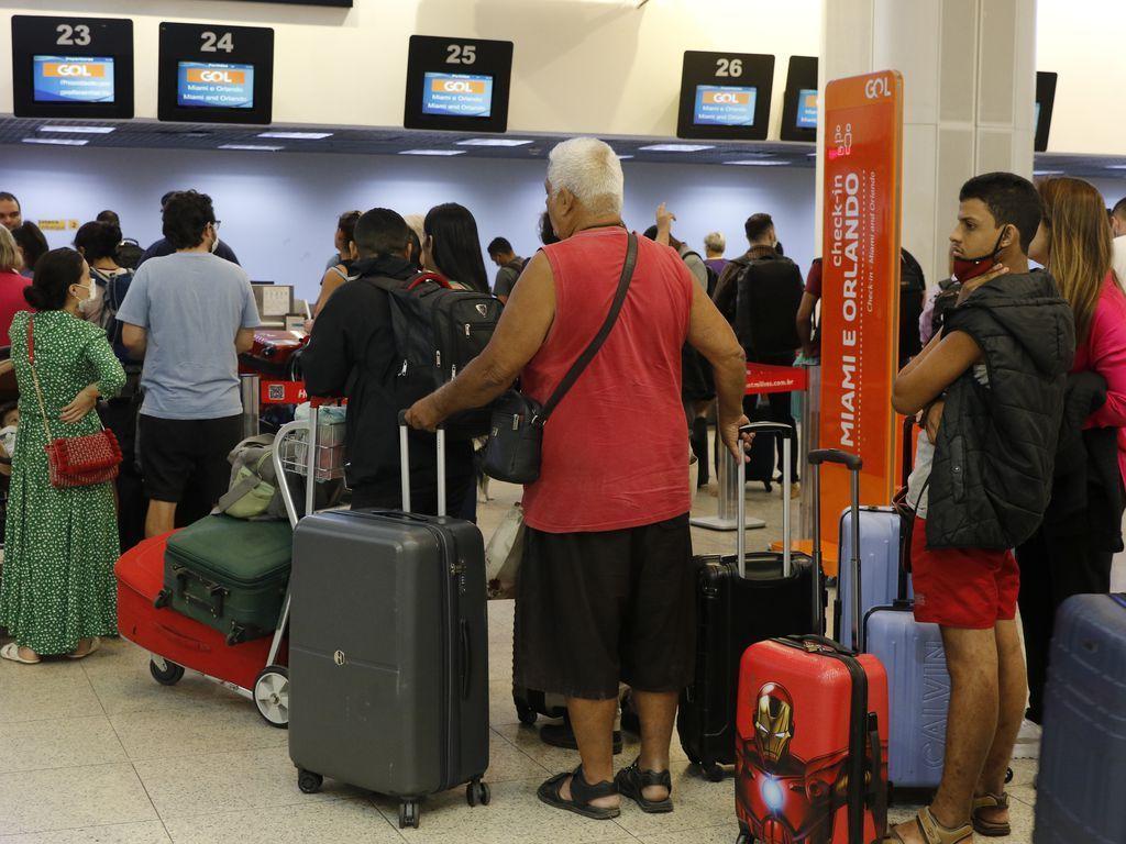 Aeronautas votam nesta quinta-feira (22) proposta de acordo para encerrar greve
