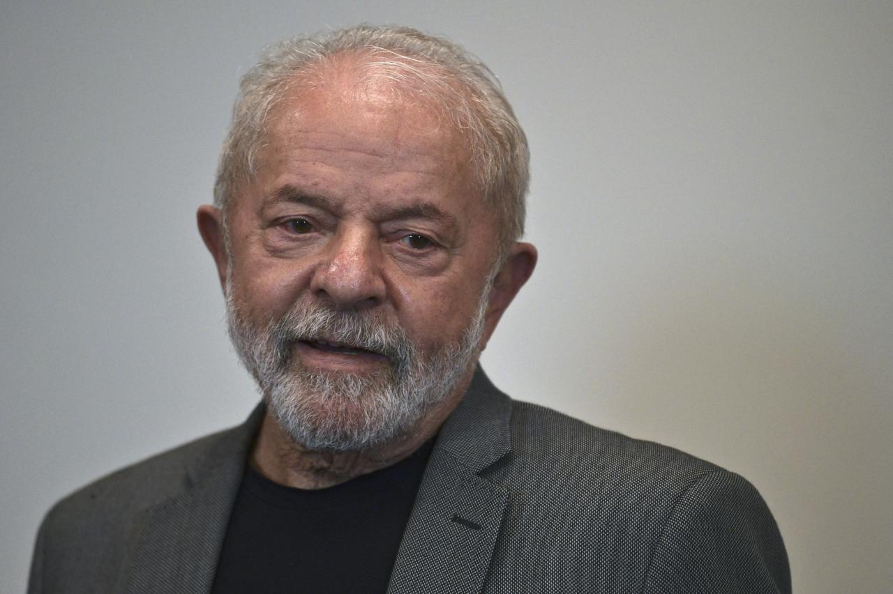 Lula passa por exame na garganta e resultado está 'dentro da normalidade'