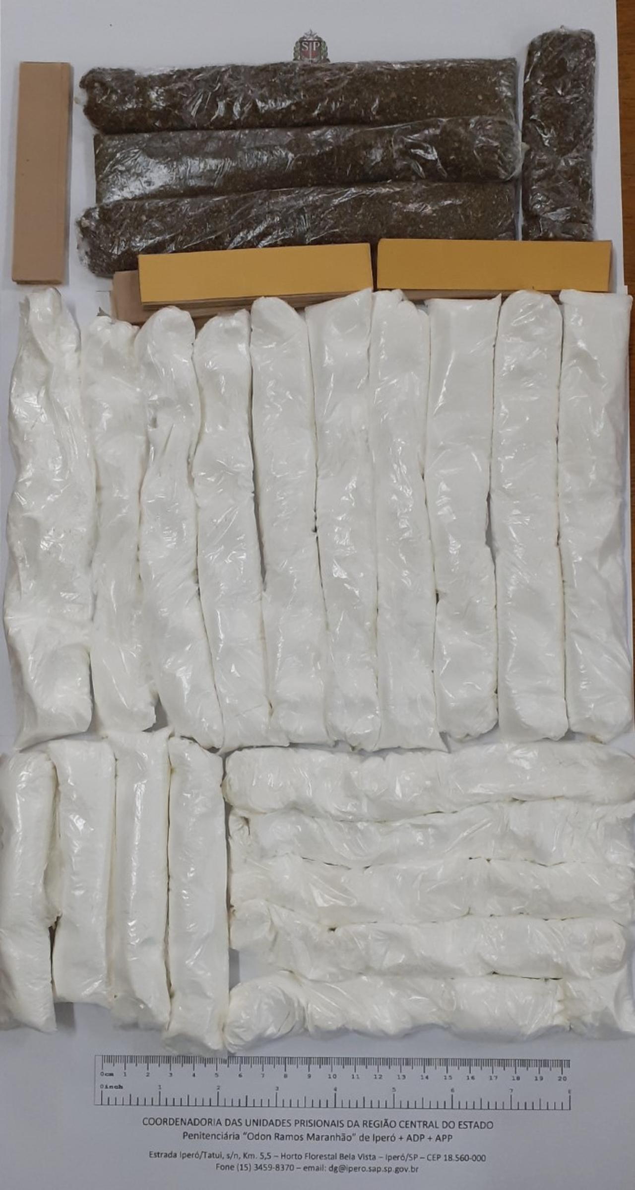 Mulher tenta entrar com drogas na Penitenciária de Iperó