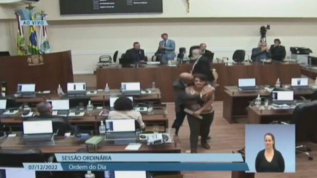 Vereadora sofre assédio na Câmara Municipal de Florianópolis