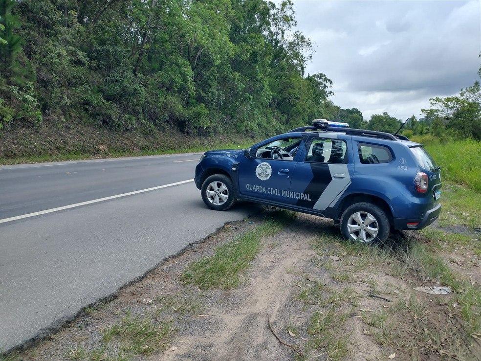 Homem é baleado após ter moto roubada na SP-254 em Jarinu