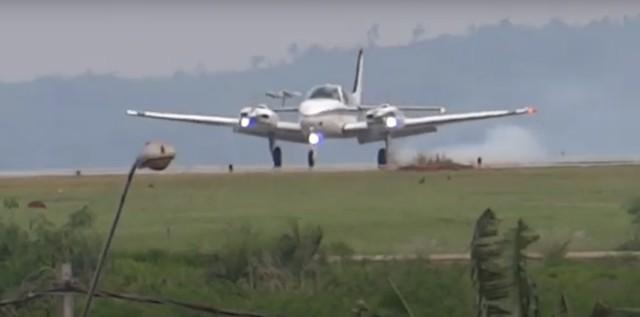 Pneu de Avião Estoura Durante Pouso no Aeroporto de Sorocaba (SP)