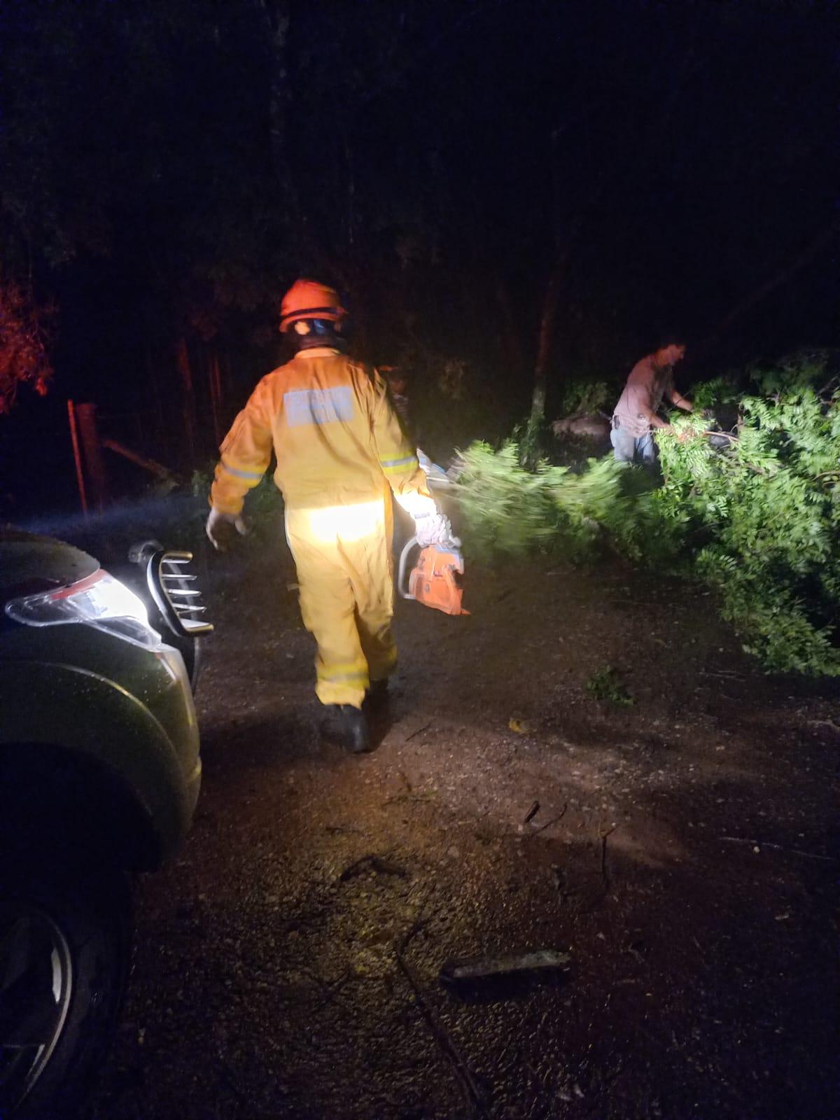 Reconhecimento aos guerreiros da Defesa Civil e Corpo de Bombeiros de Angatuba após fortes chuvas