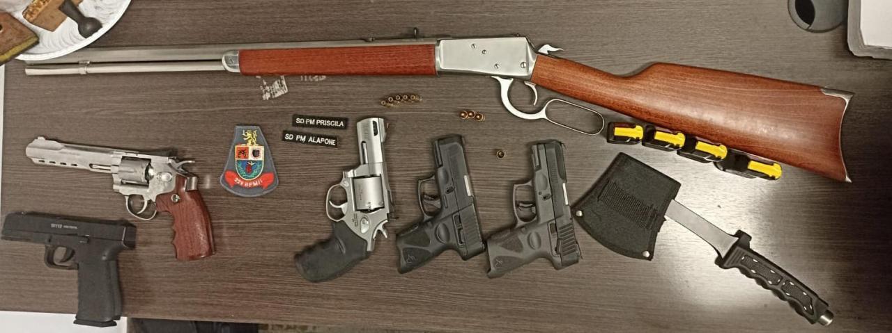 Conflito Doméstico na Vila Ribeiro, Angatuba: Ameaças, Armas e Prisão de Indivíduo