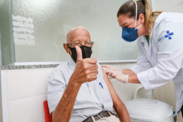 Vacinação contra Influenza para grupos prioritários em Angatuba