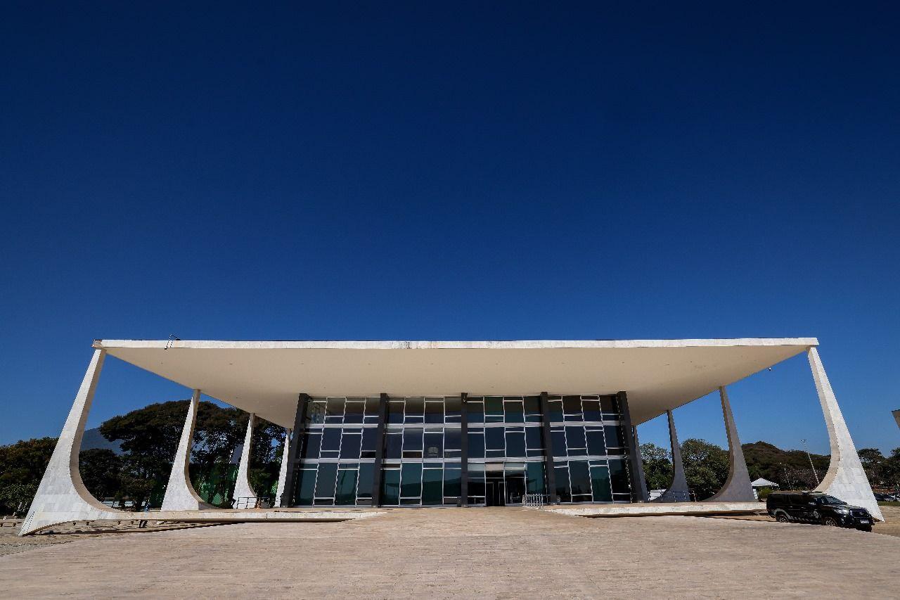 STF retoma julgamento sobre sigilo em investigações de acidentes aéreos