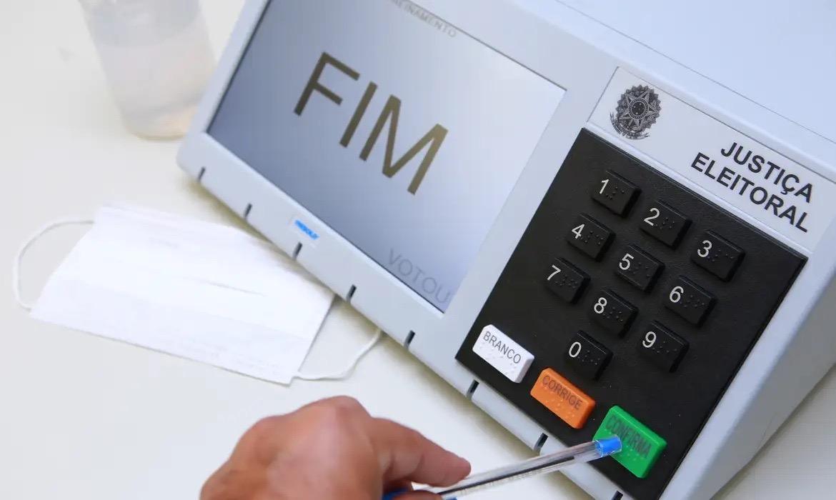 Discussão sobre horário de verão gera preocupação no TSE para eleições de 2024