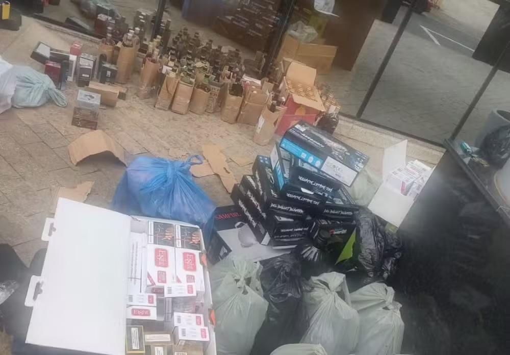Polícia prende três homens suspeitos de contrabando em Jundiaí