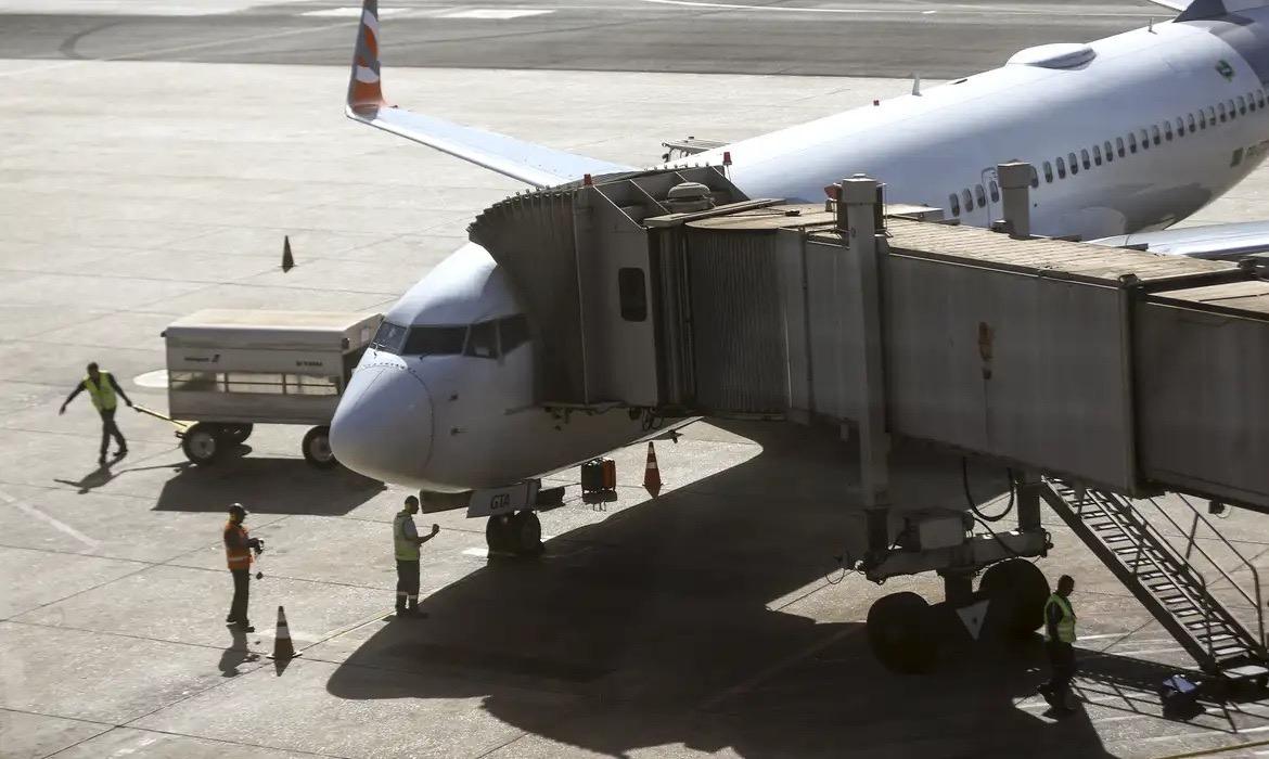 Anvisa atualiza regras de vigilância em portos e aeroportos para prevenir doenças