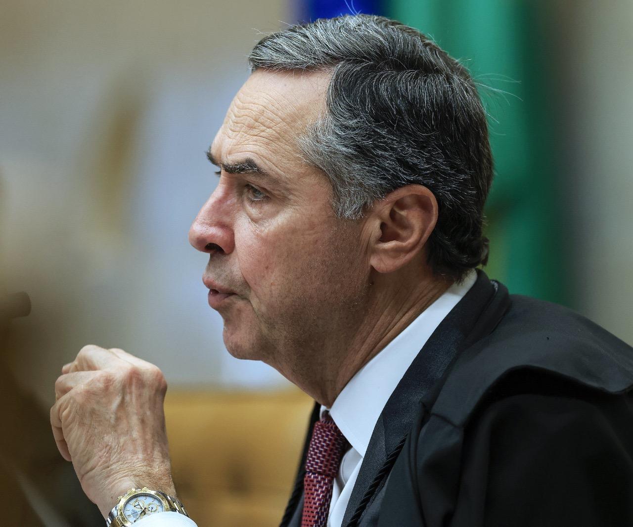 Barroso defende atuação do STF e critica mudanças em instituições que 