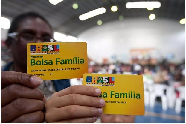 Bolsa Família de outubro inclui 400 mil novas famílias e mantém valor médio de R$ 678