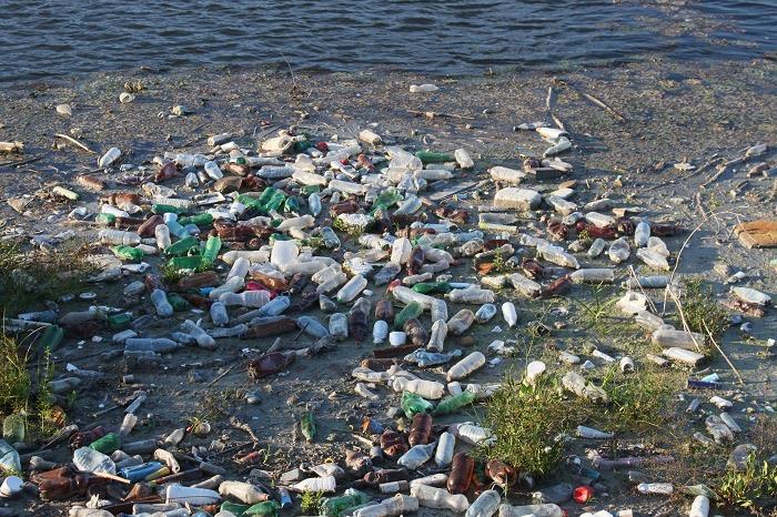 Brasil é o maior poluidor de plástico no oceano da América Latina