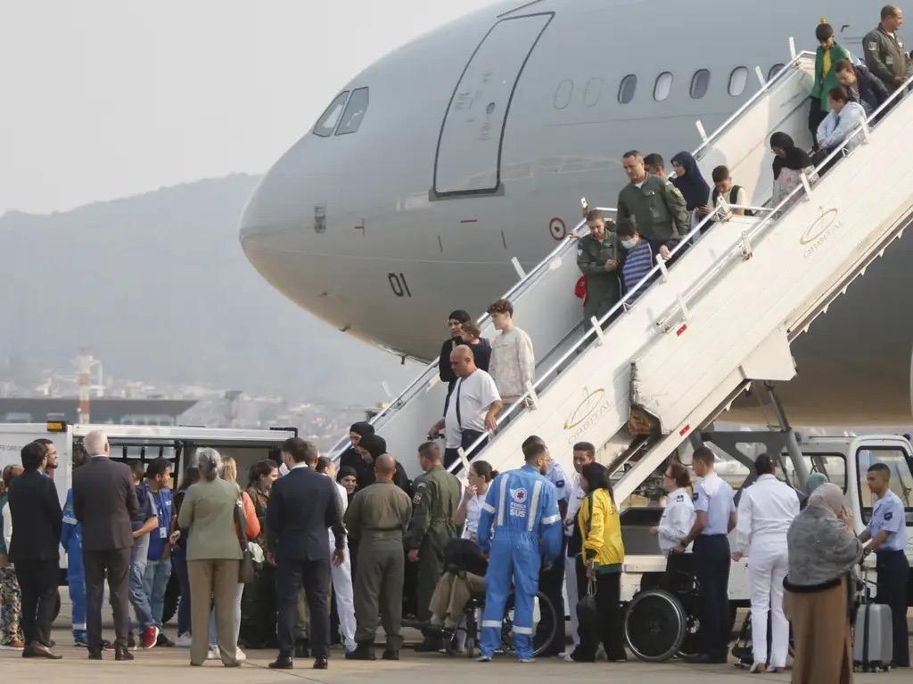 Brasil intensifica operação de repatriação de cidadãos no Líbano