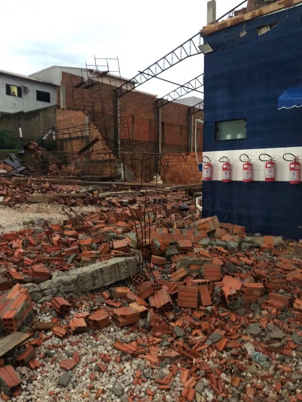 Muro de Obra Embargada em Itapeva Desaba e Mata Mulher de 47 Anos Durante Temporal