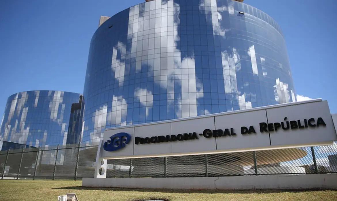 PGR recomenda retorno do X ao Brasil após pagamento de multas