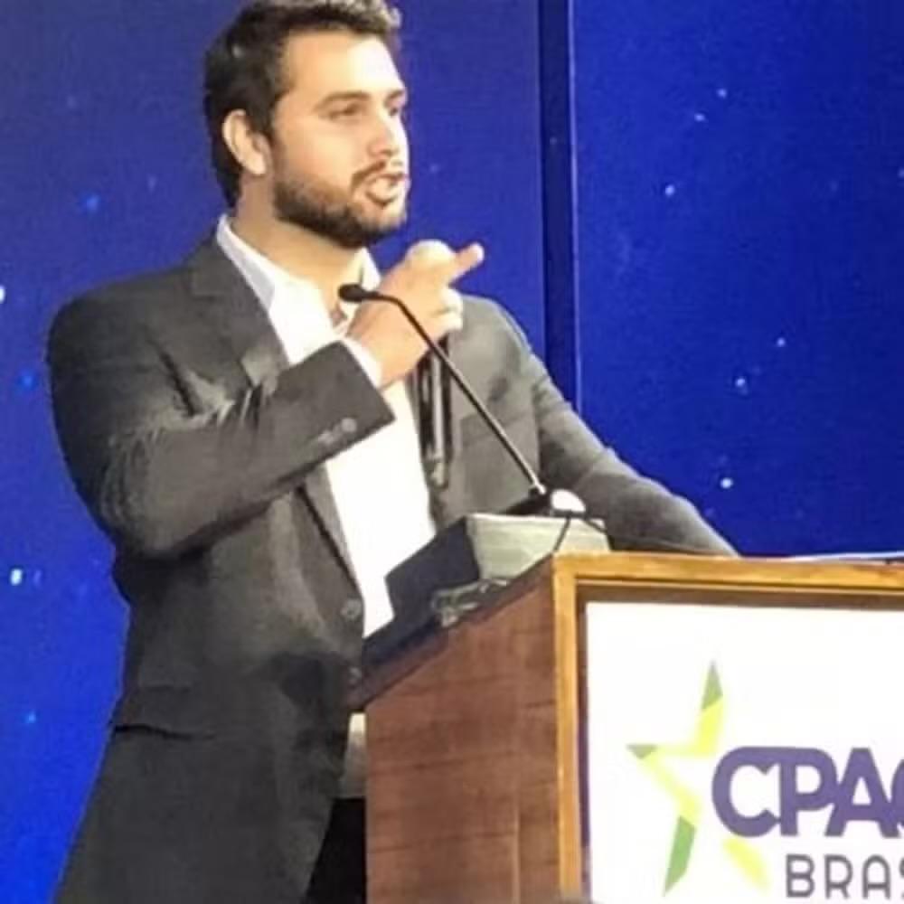 Filipe Martins é Indiciado por Participação em Tentativa de Golpe de Estado