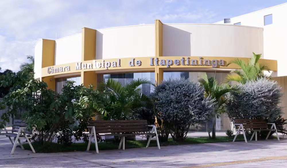 Câmara de Itapetininga vota aumento salarial de prefeito, vice e secretários