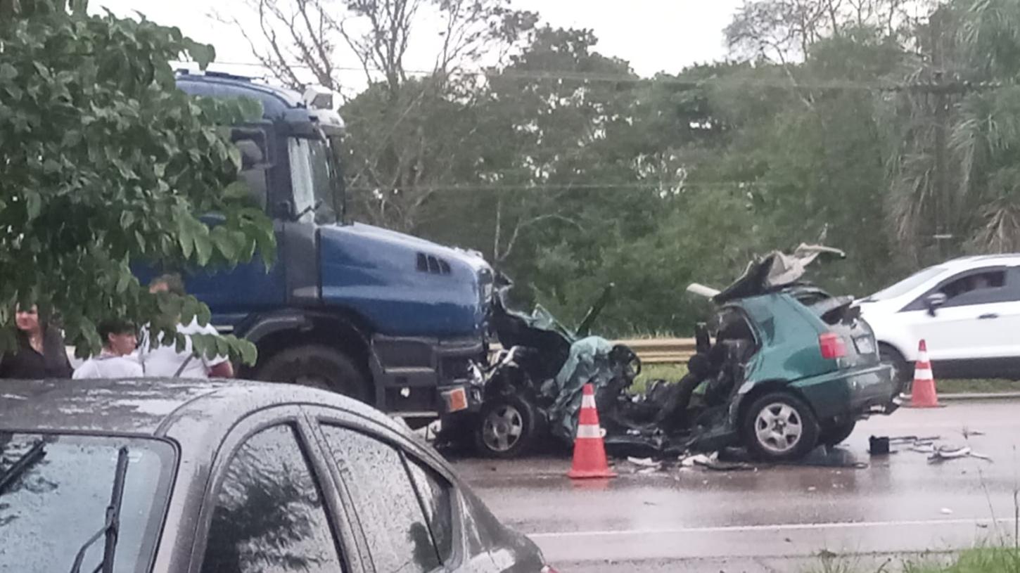 Grave acidente na Raposo Tavares deixa quatro mortos, incluindo uma criança