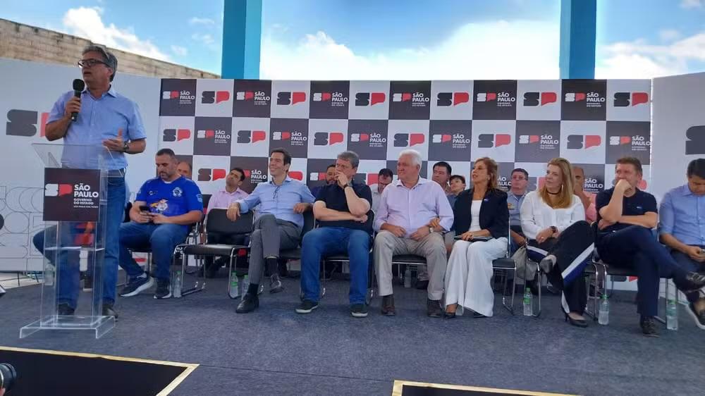 Tarcísio de Freitas inaugura escolas, creche e novo Fórum de Justiça no interior de SP