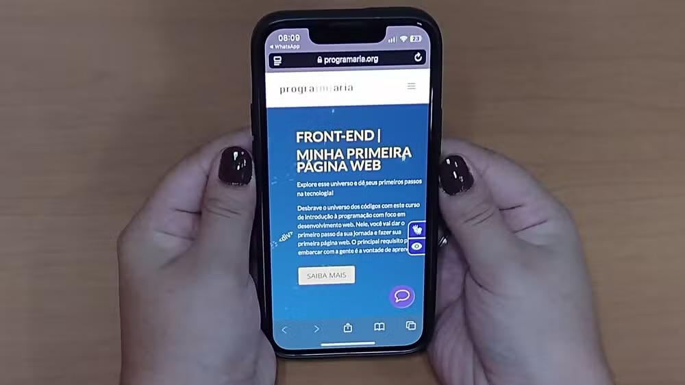 Febraban oferece 3 mil bolsas para capacitação de mulheres na área de tecnologia