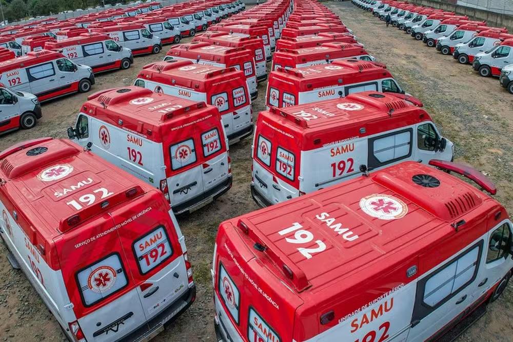 Lula entrega 789 ambulâncias do Samu em Sorocaba