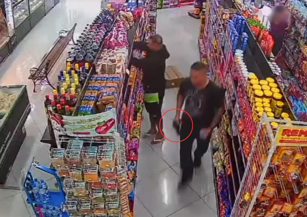 Câmeras flagram suspeitos escondendo arma em mercado de Itapetininga