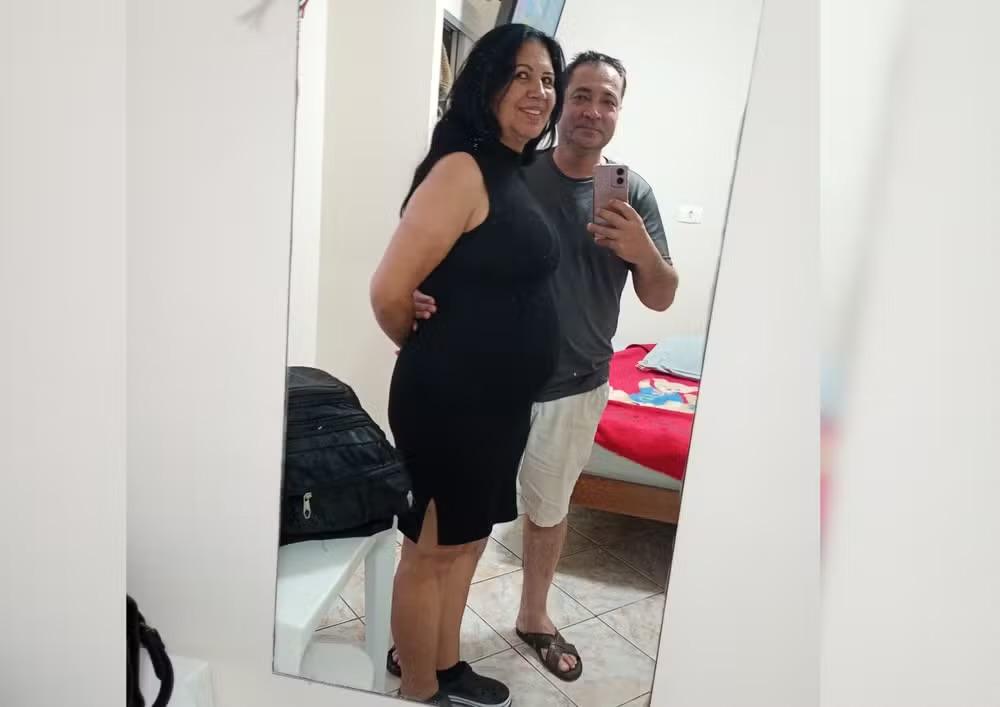 Mãe aos 62: Mulher engravida por fertilização in vitro e espera filha após revelação em igreja