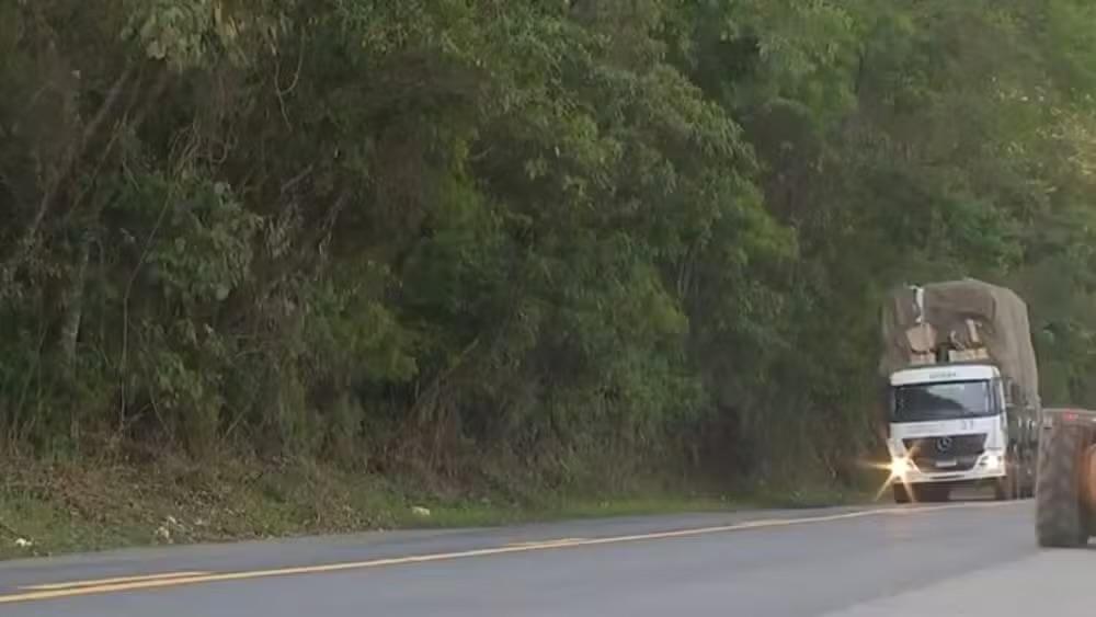 Mulher sem CNH é presa após fugir por 35 km da polícia em Jundiaí