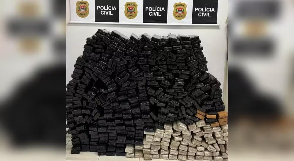 Polícia Civil apreende mais de 400 kg de maconha escondidos em mata de Jundiaí (SP)