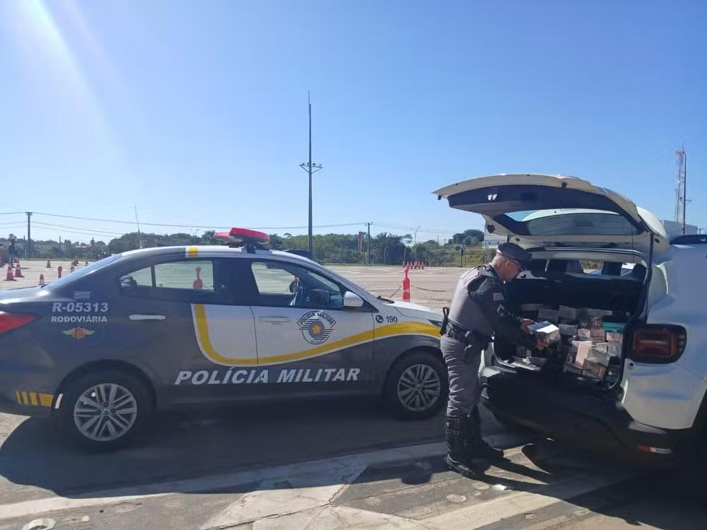 Casal é preso com 200 frascos de perfume sem nota fiscal na Rodovia Castello Branco