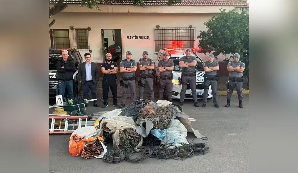 Dupla é presa com 300 kg de fio de cobre furtado em Conchas