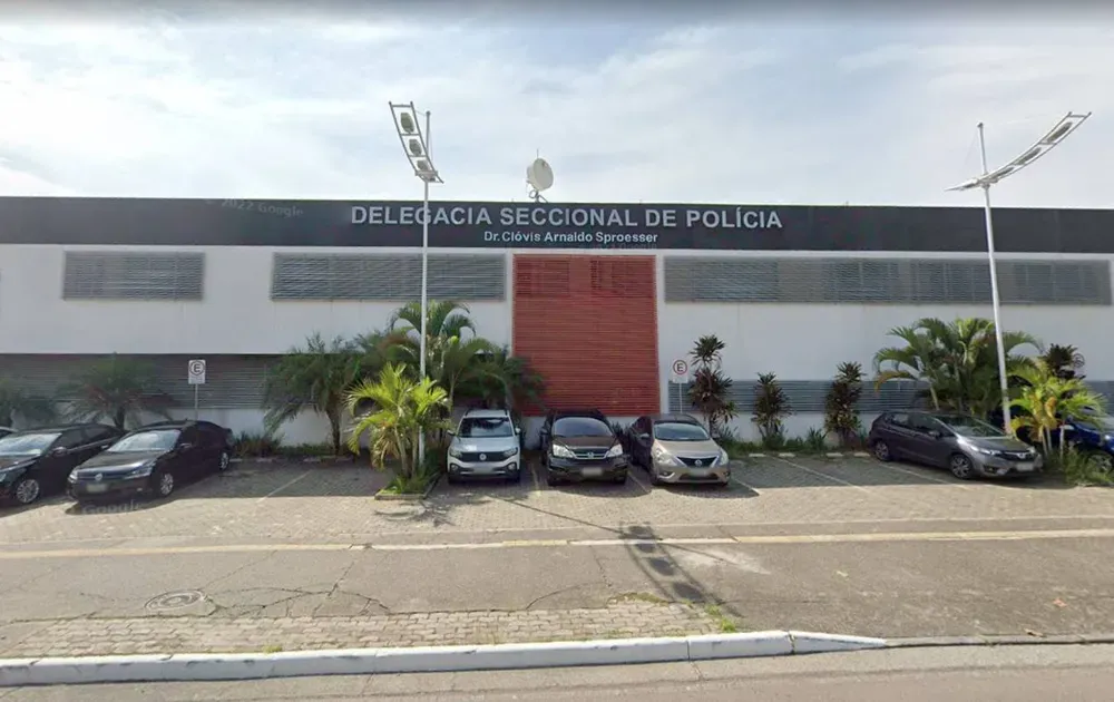 Homem morre soterrado por saco de entulho em empresa de Jundiaí